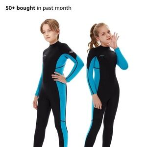 Hevto 3/2mm Kids full wetsuit  size 5